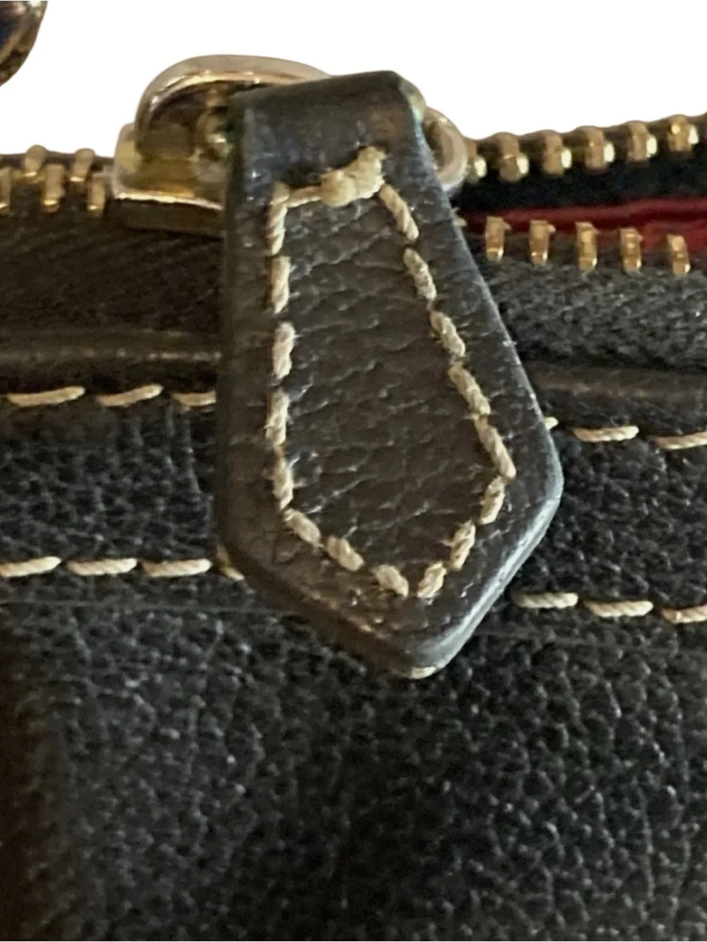 DOONEY & BURKE Classic Black Leather Bag -- 90's / Y2K Vibes